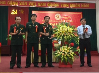 dc_quang_anh_tang_hoa_dh_ccb